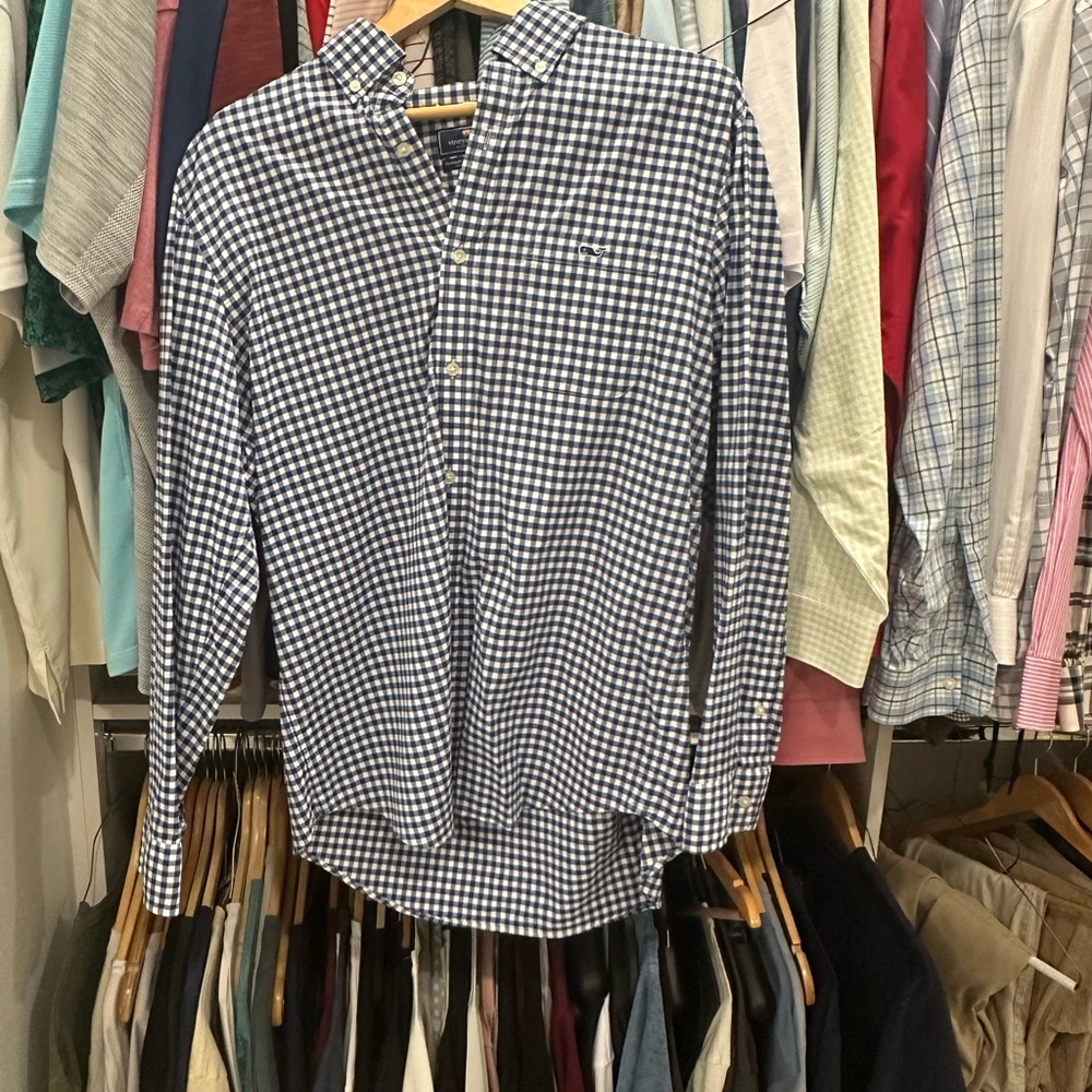 Vineyard Vines Black and White Casual Button Down Shirt